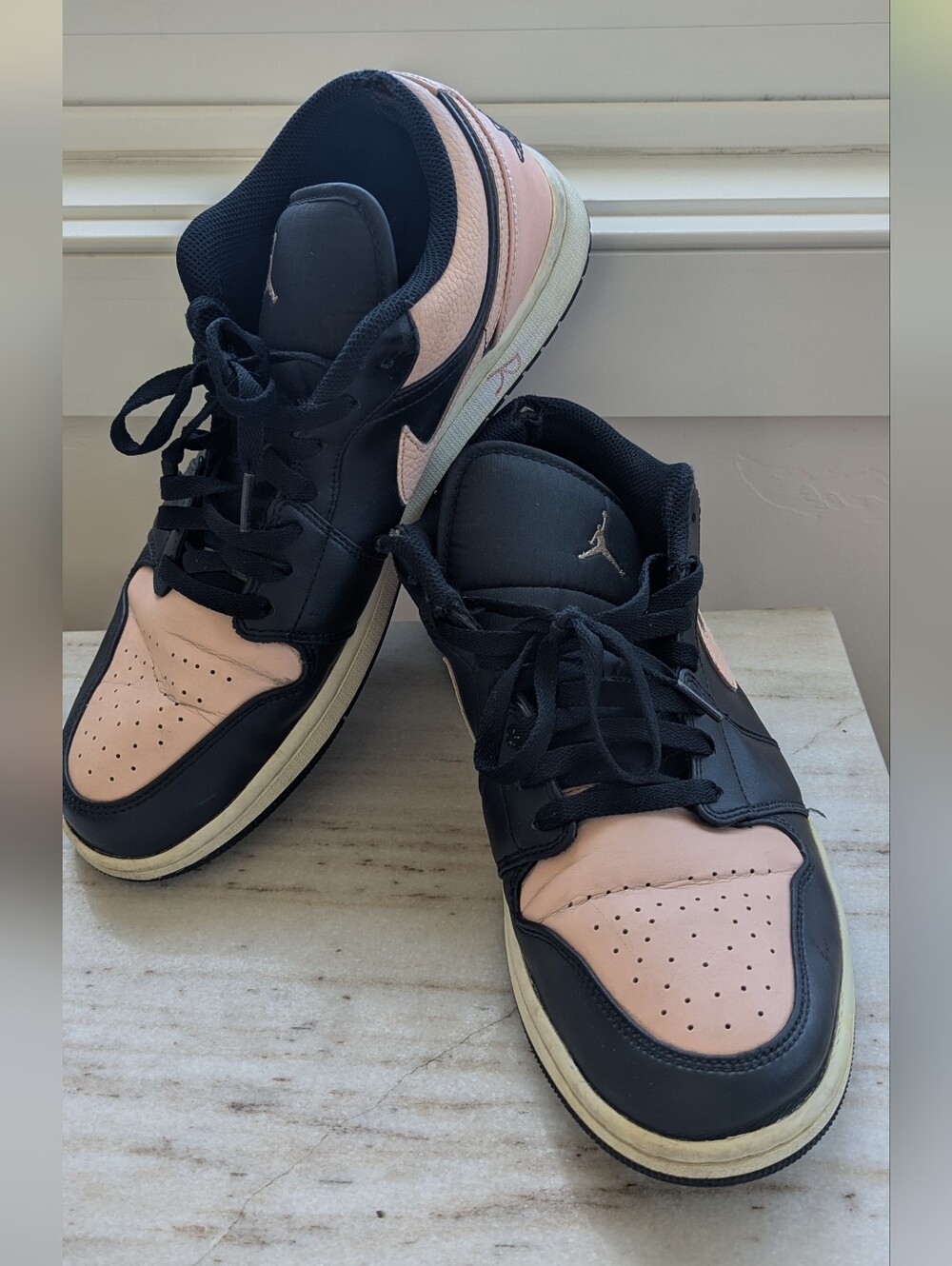 Air Jordan 1 Low Pink & Black Sneakers